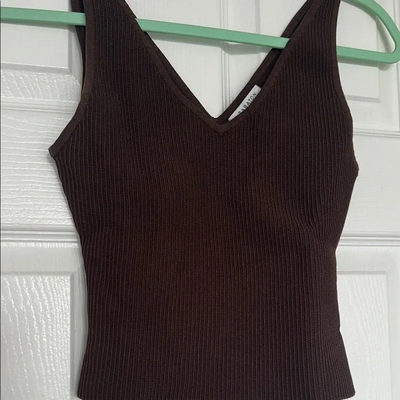 Aritzia Chocolate Ribbed V-Neck Tank Top - Picture 4 of 4